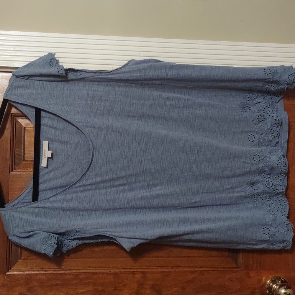 Women's sleeveless blouse in EUC